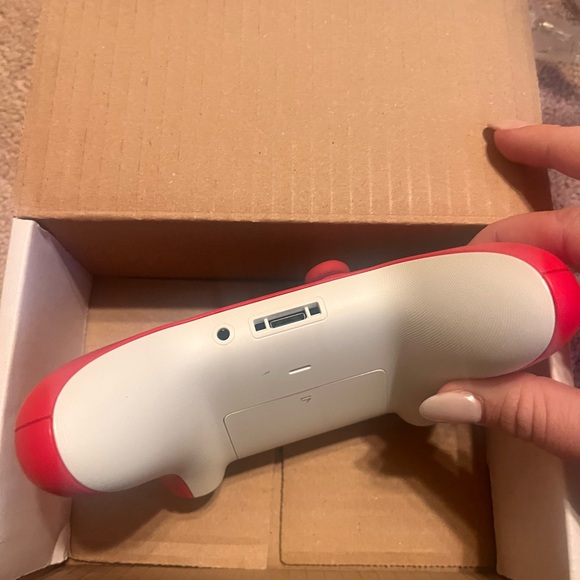 Xbox One Controller - Picture 3 of 5